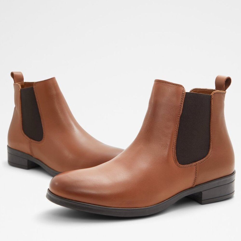 EUC - Aldo Wicoeni Genuine Leather Chelsea Ankle Boots - Cognac - Size 7.5